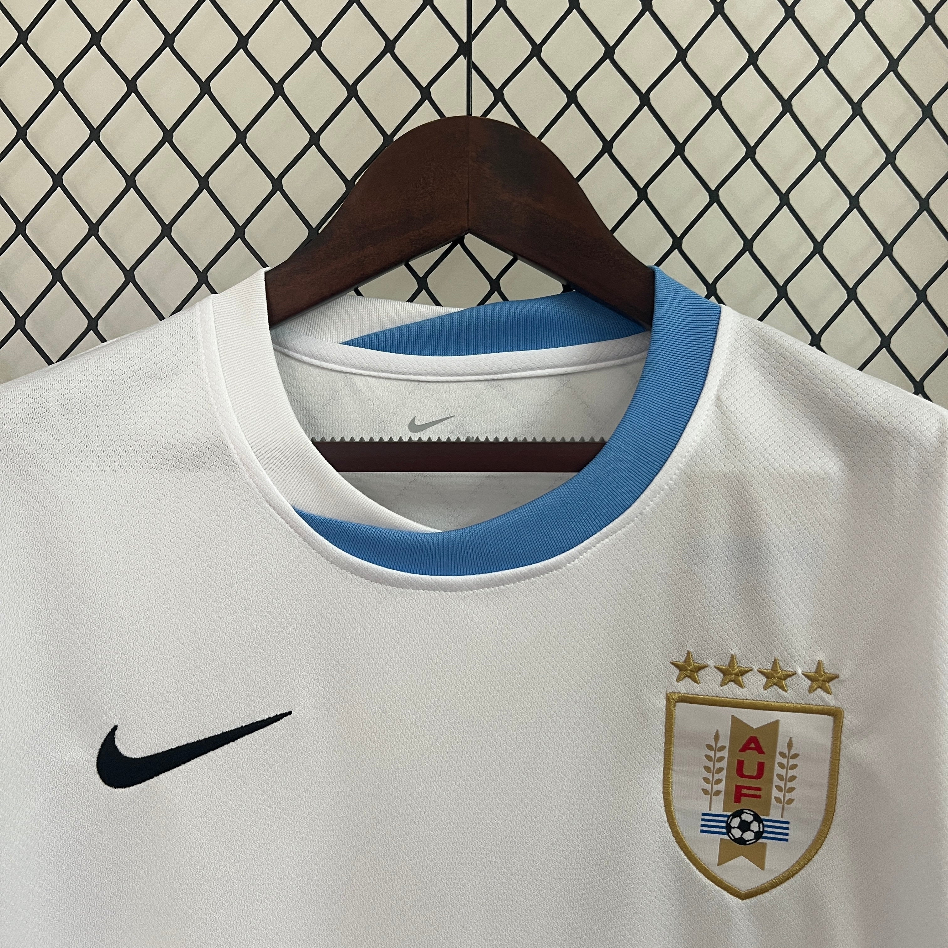 Uruguay 2ª Equipación