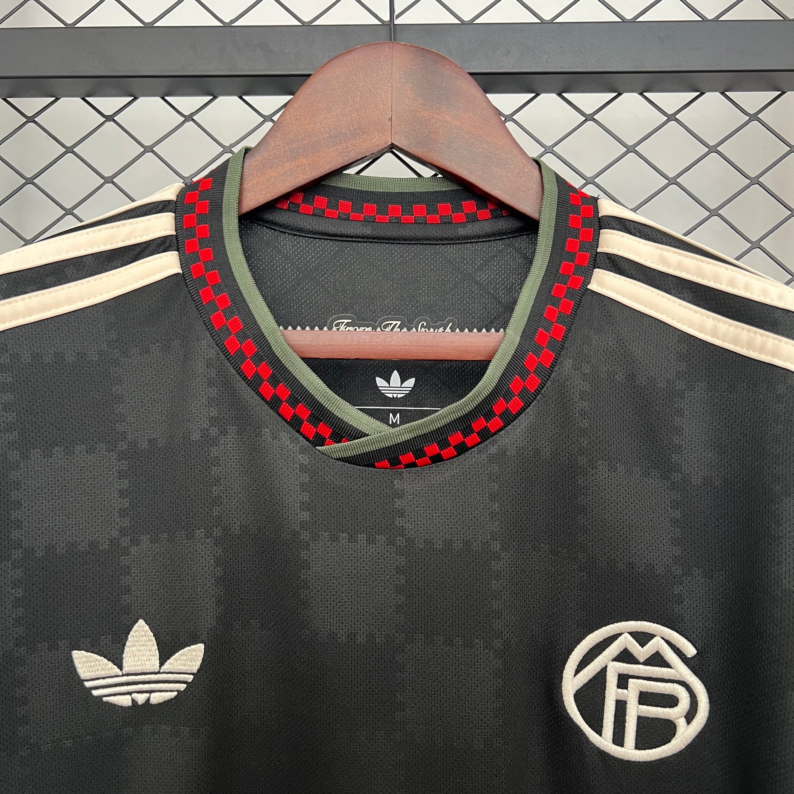 FC Bayern Múnich 3ª Equipación 2025-2026