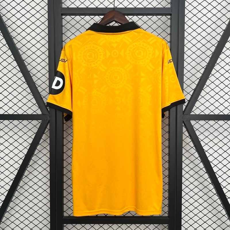 Wolverhampton 1ª Equipación 2025-2026