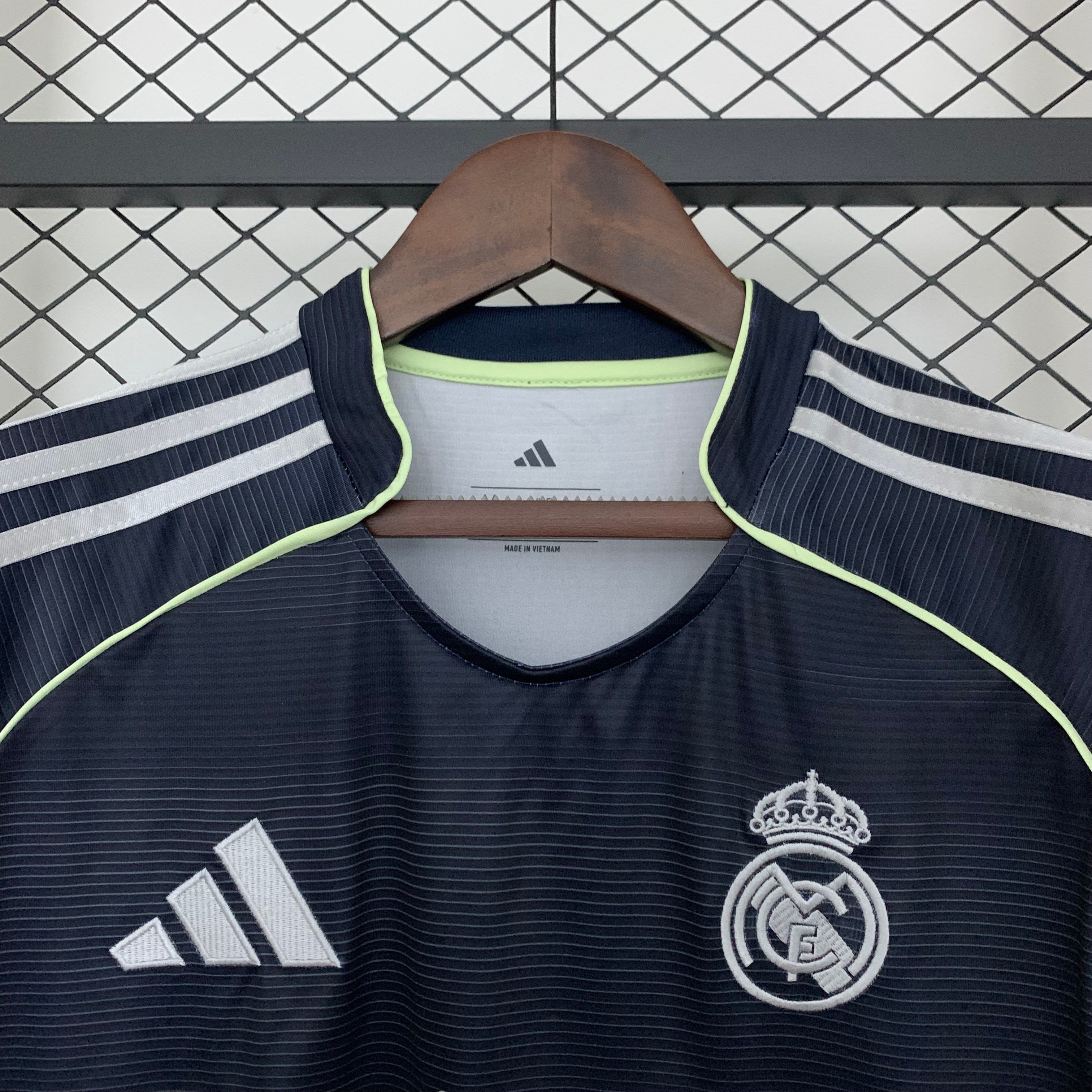 Real Madrid 2ª Equipación 2025-2026