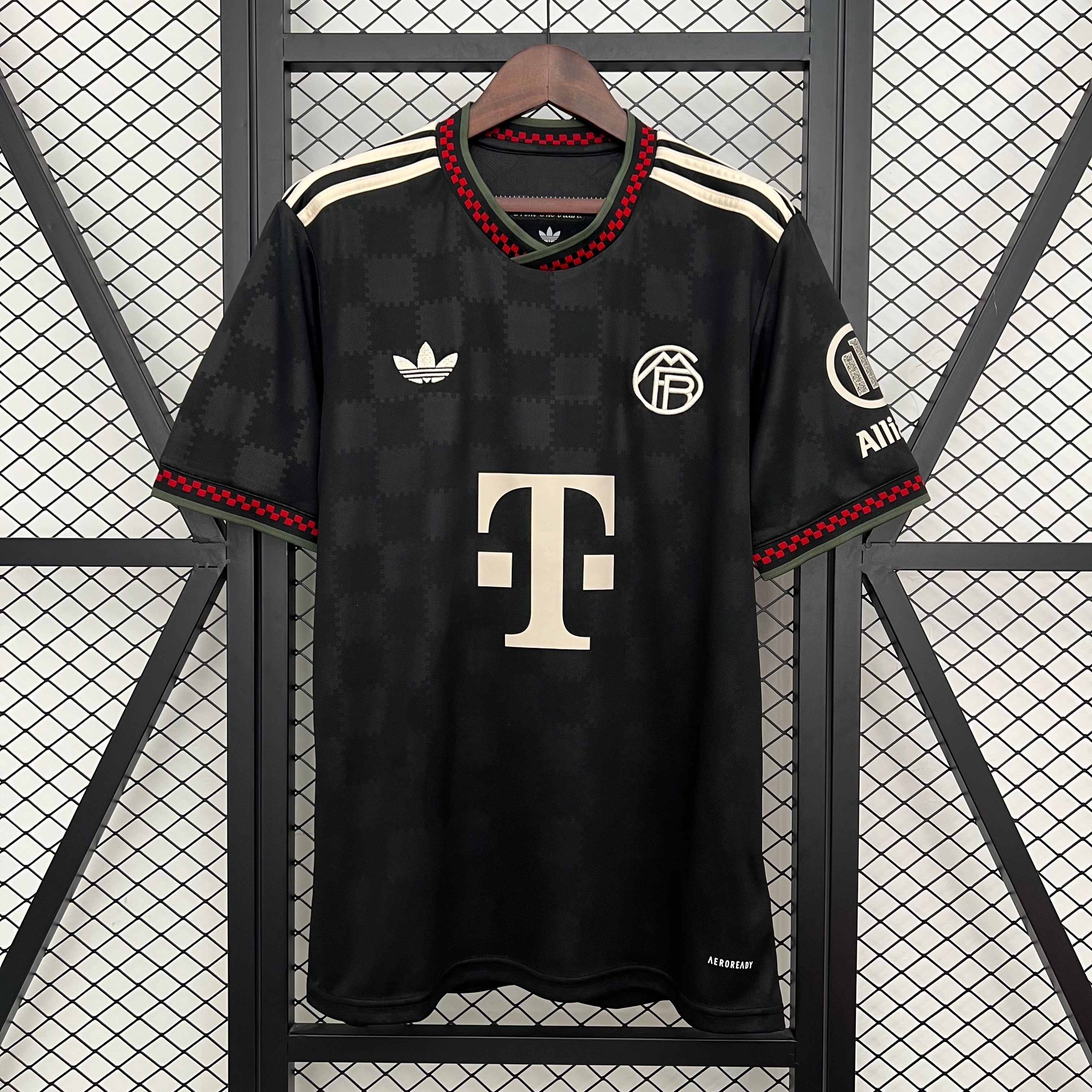 FC Bayern Múnich 3ª Equipación 2025-2026